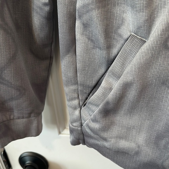 Nike Gray Performance Hoodie with Camouflage Design boys Kids XL pockets & hood - Picture 3 of 7